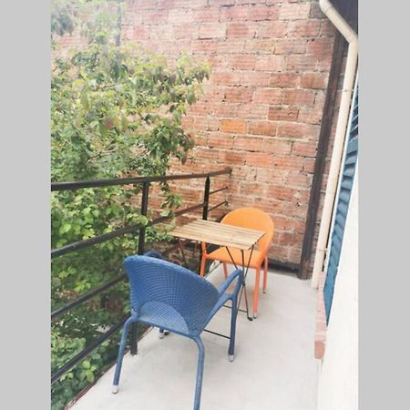 #4 Joli Appartement A 2 Pas Du Metro Et Paris 20 Bagnolet Dış mekan fotoğraf